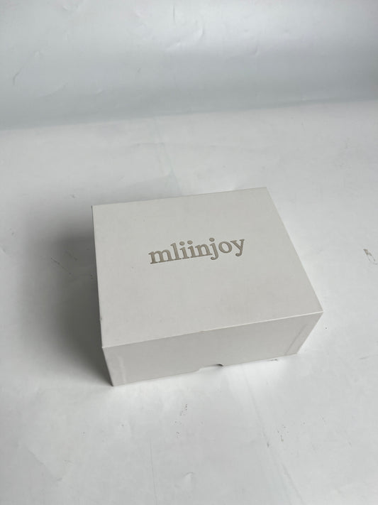 mliinjoy Premium White Gift Box - 8"x8"x3" Sleek Presentation Box with Logo, Elegant Minimalist Design for Jewelry, Watches & Luxury Gifts, Reusable Storage Case