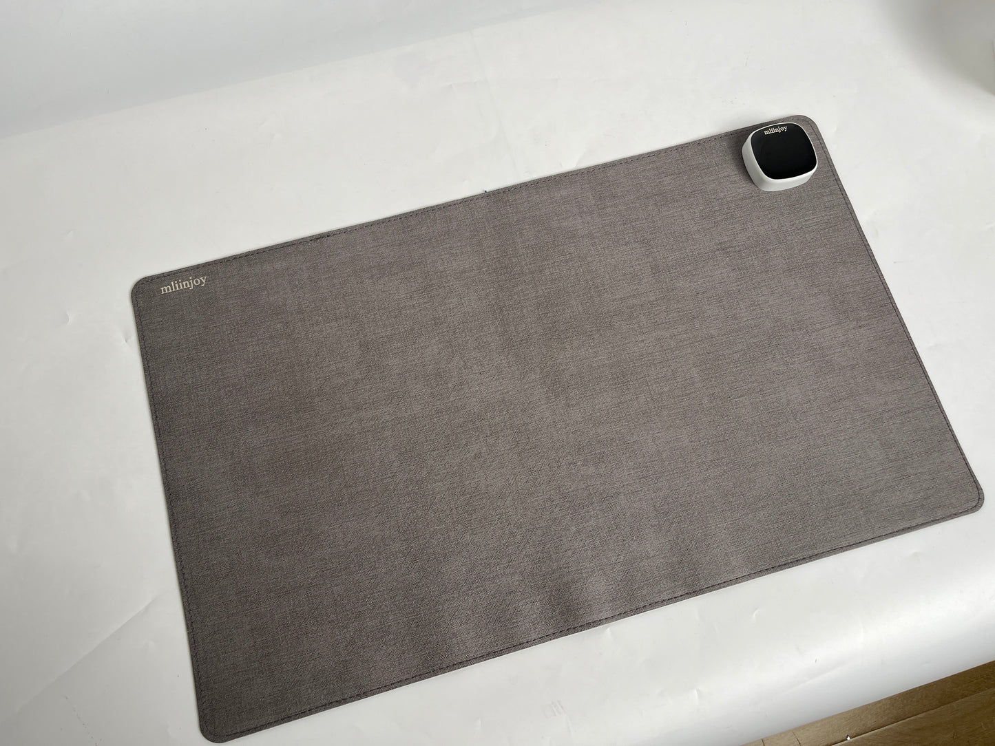 mliinjoy Desk mats - Food Warming Pad - Desktop Food Warmer for Meals, Slim Office Heating Mat with One-Touch Control, Portable Mini Plate Warmer (Gray)