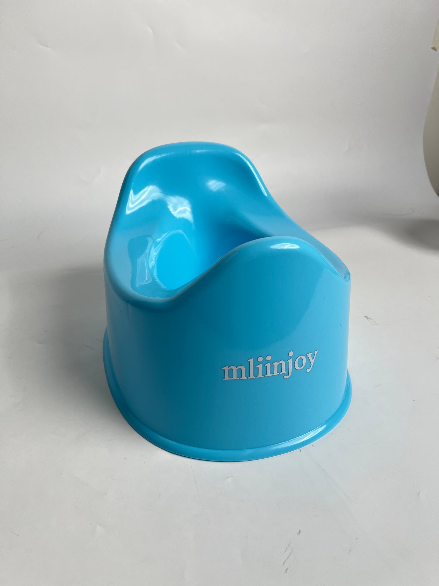 mliinjoy Kids Potty Training Seat - Vibrant Blue Ergonomic Toddler Toilet Seat with Anti-Slip Base, Easy-Clean BPA-Free Potty for Boys & Girls