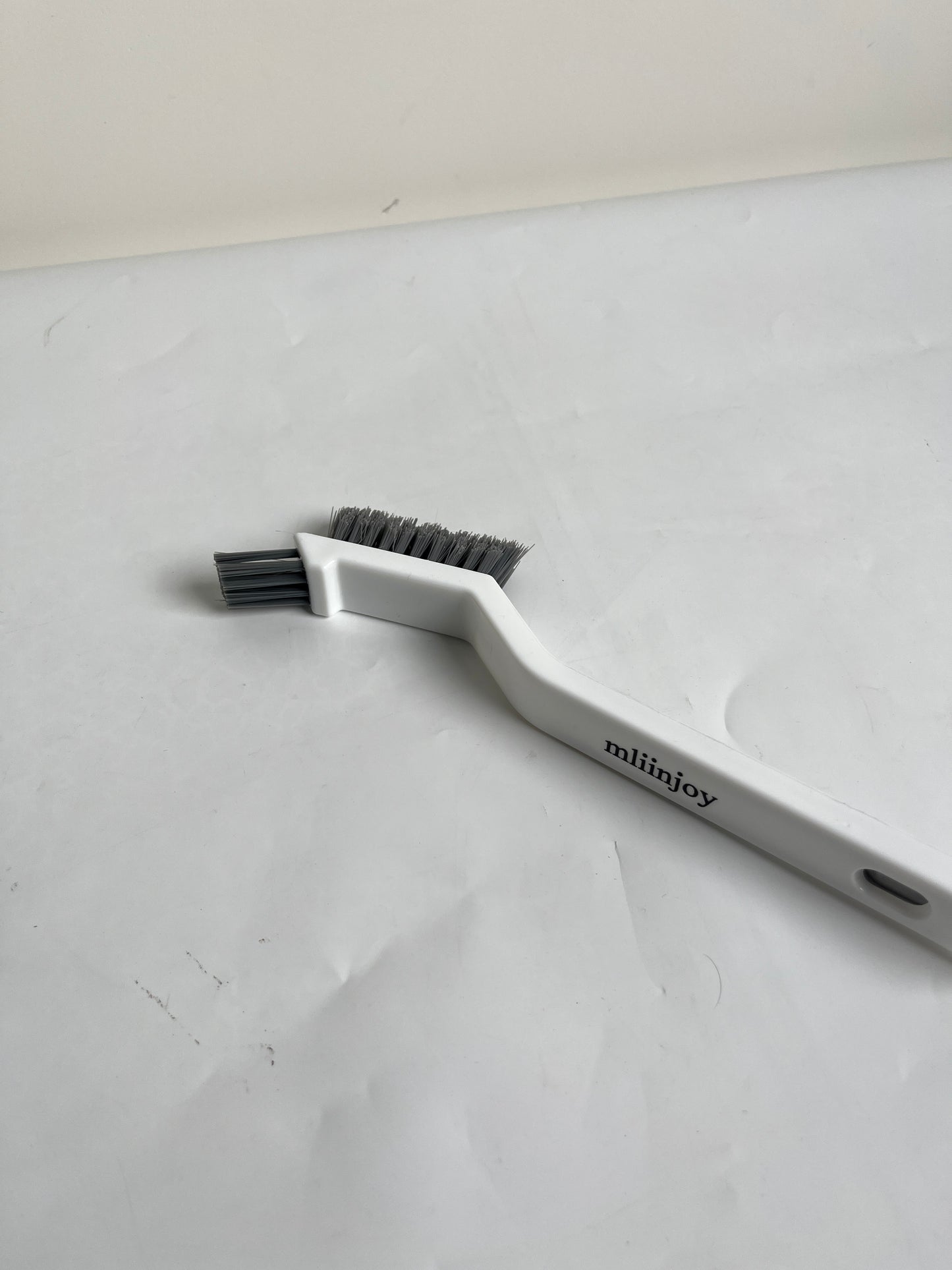 mliinjoy Multi-Purpose Scrub Brush – Deep Cleaning Grout and Corner Brush with Ergonomic Handle and Dual Bristles