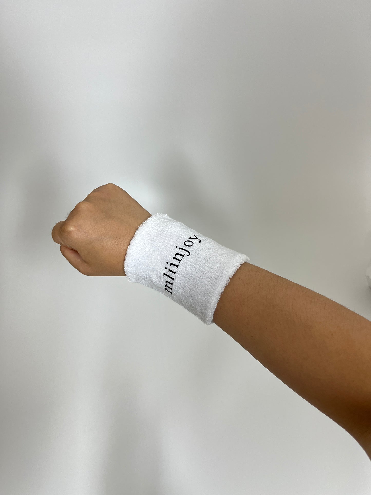 mliinjoy Terry Cloth Sweat Wristband – Soft Stretchy Sports Wrist Band for Gym, Running, and Yoga (White)