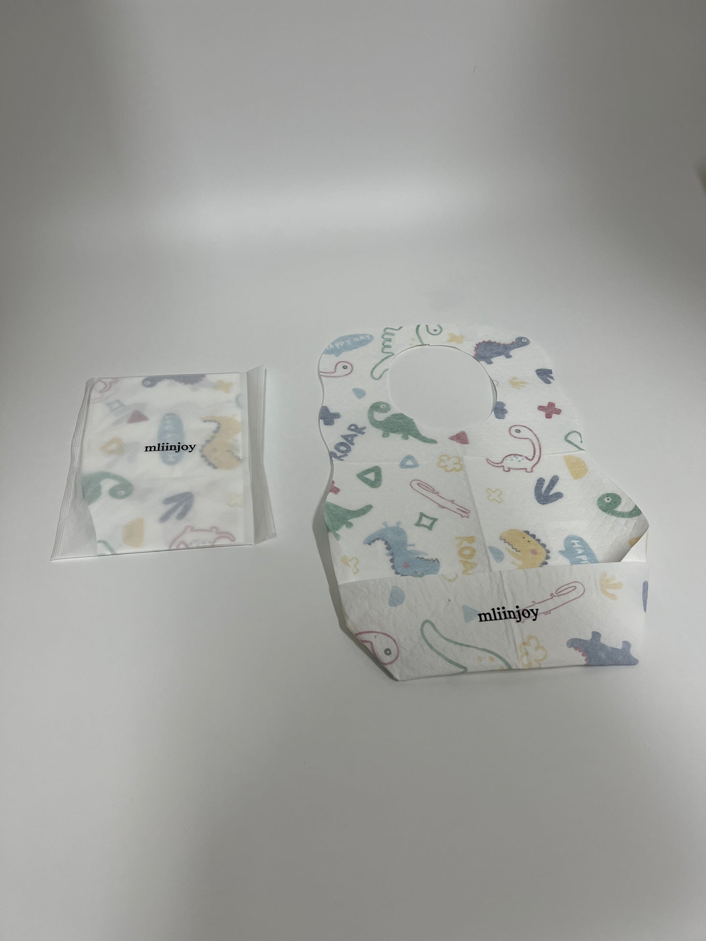 mliinjoy Disposable Baby Bibs – Waterproof Paper Feeding Bibs with Catch Pocket for Travel & Mealtime Mess Control (Pack of 10)