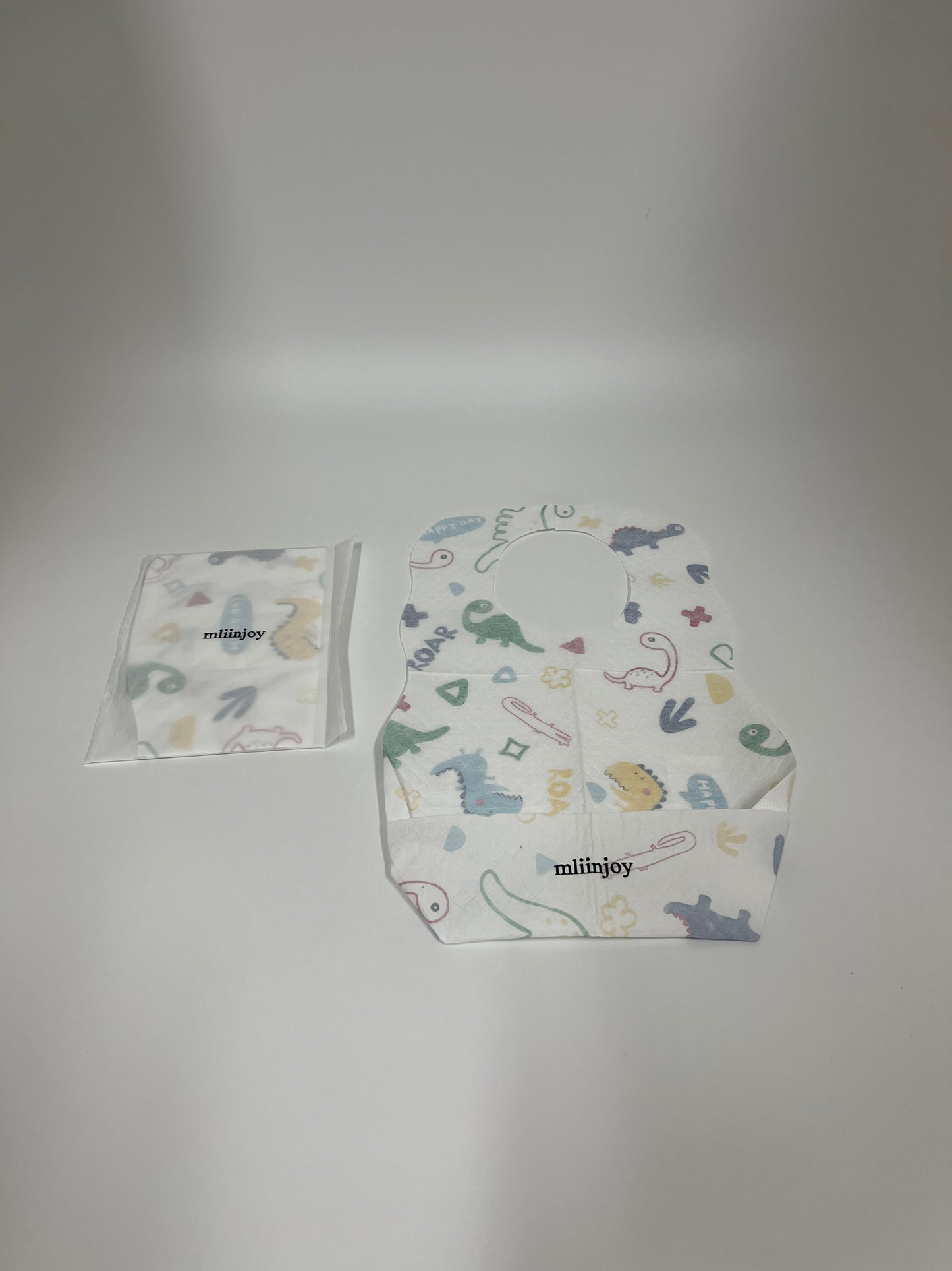 mliinjoy Disposable Baby Bibs – Waterproof Paper Feeding Bibs with Catch Pocket for Travel & Mealtime Mess Control (Pack of 10)