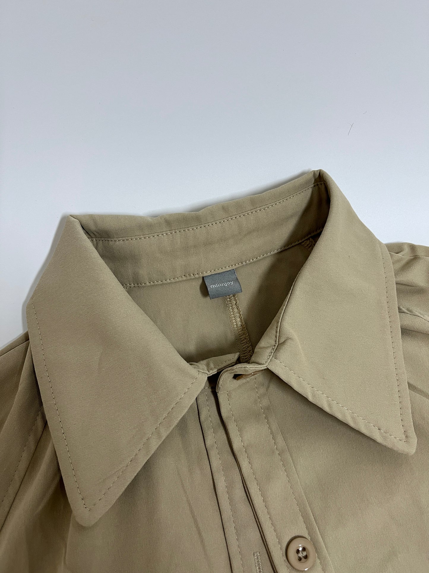 mliinjoy Unisex Lightweight Trench Coat – Minimalist Windbreaker Jacket with Button Front (Khaki)