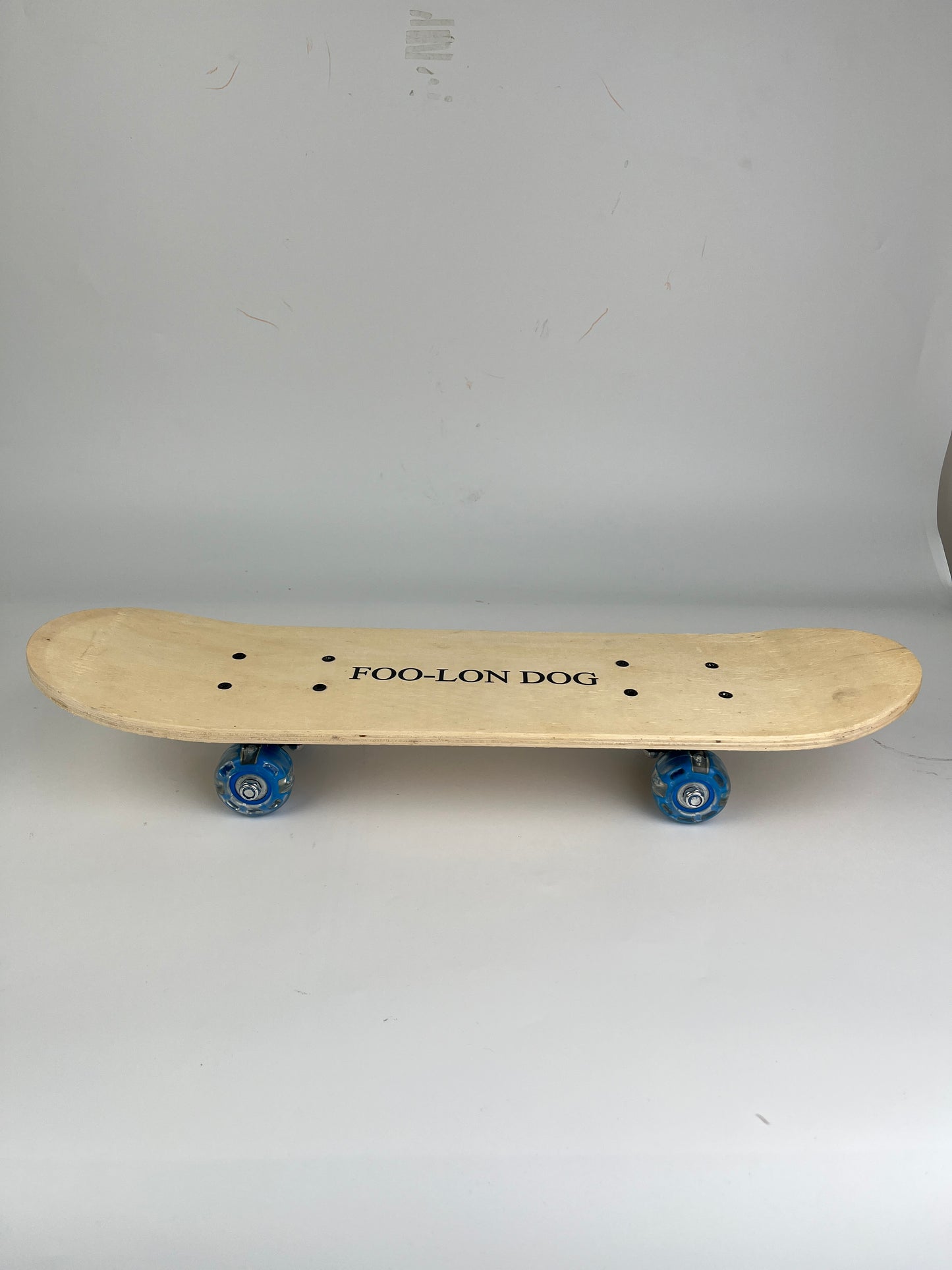 FOO-LON DOG Classic Wooden Skateboard Deck – Durable Maple Board for Beginners & Skate Enthusiasts