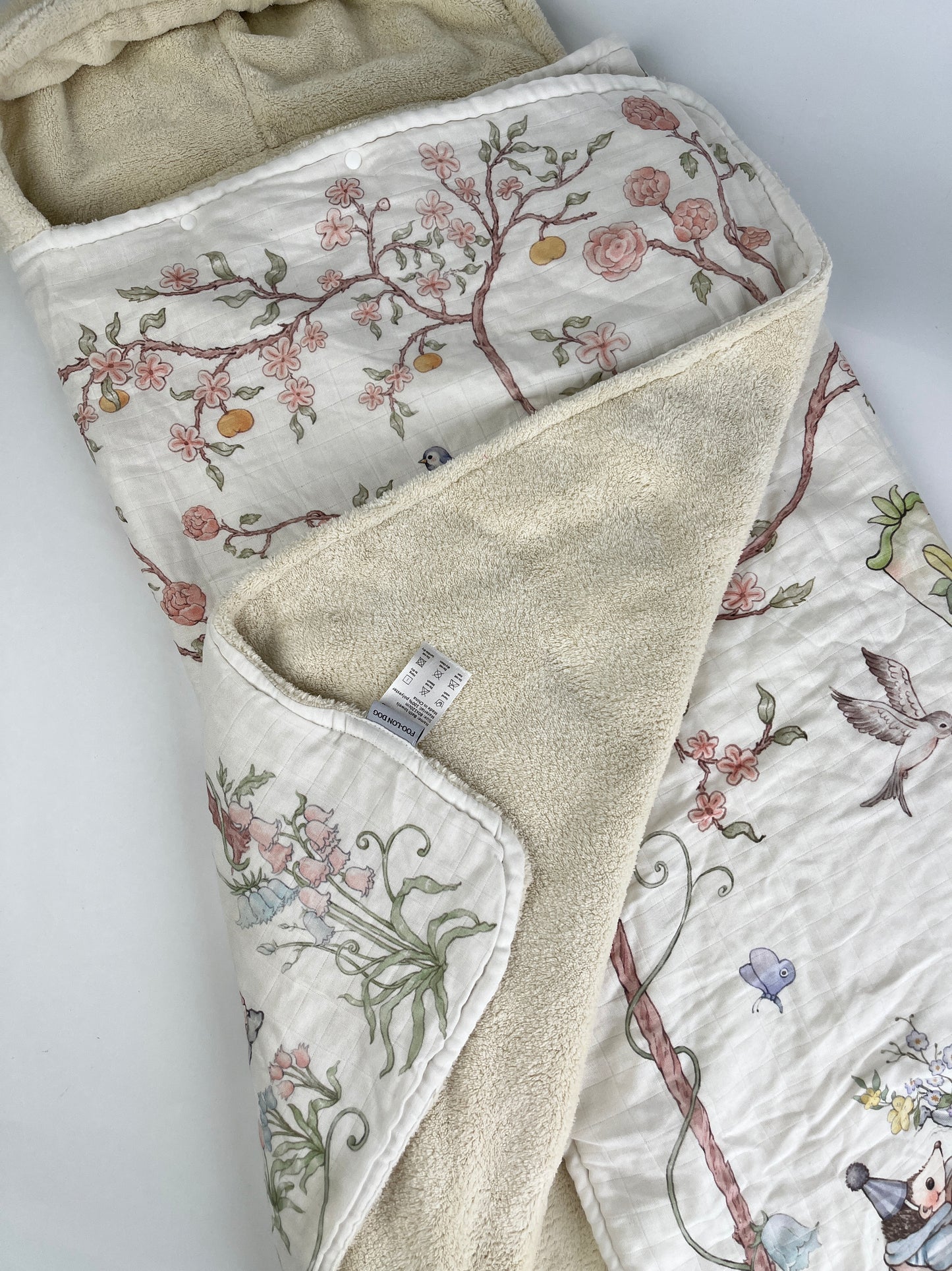 FOO-LON DOG Luxury Cotton Bath Towel – Soft, Absorbent & Floral Printed Towel for Home Spa Comfort