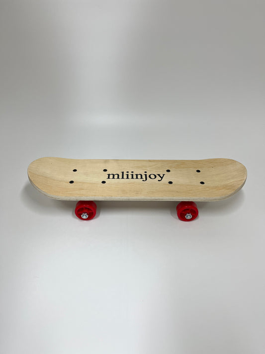 mliinjoy Beginner Mini Skateboard – Wooden Cruiser Board with Red Wheels for Kids and Young Riders