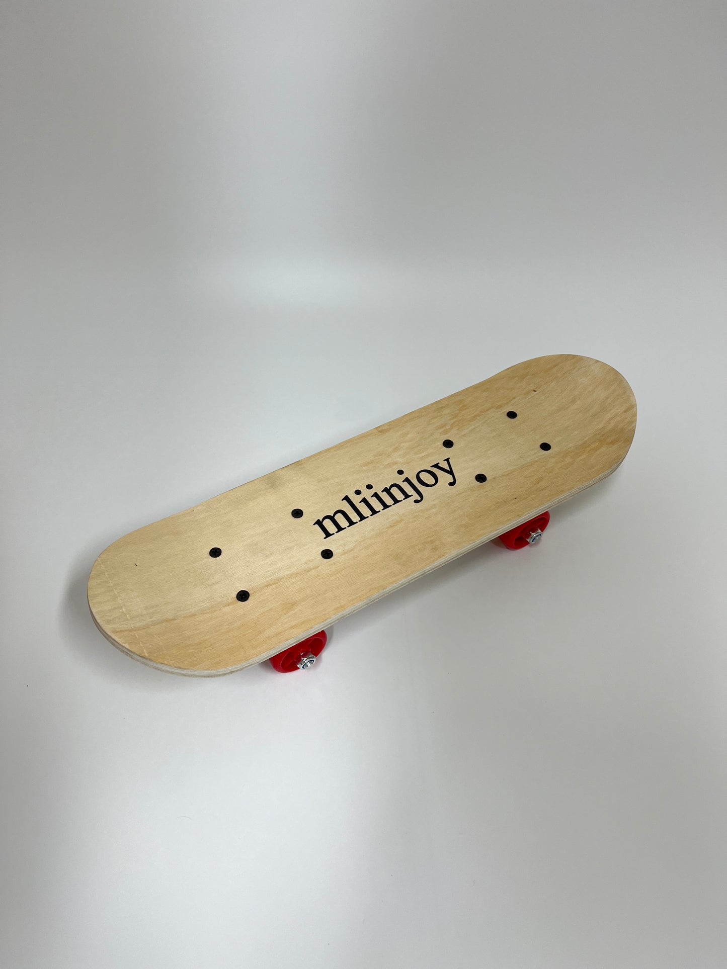 mliinjoy Beginner Mini Skateboard – Wooden Cruiser Board with Red Wheels for Kids and Young Riders