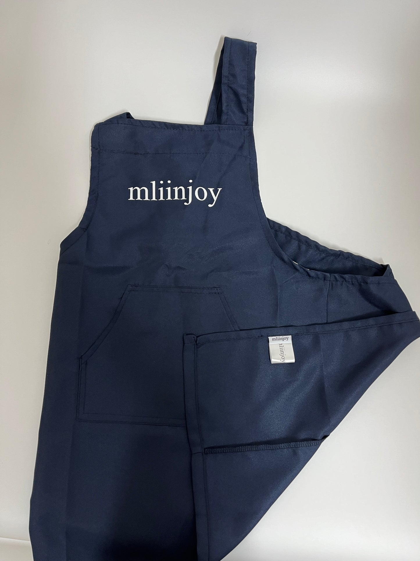 mliinjoy Classic Kitchen Apron with Front Pocket – Adjustable Cooking and Craft Apron (Navy Blue)