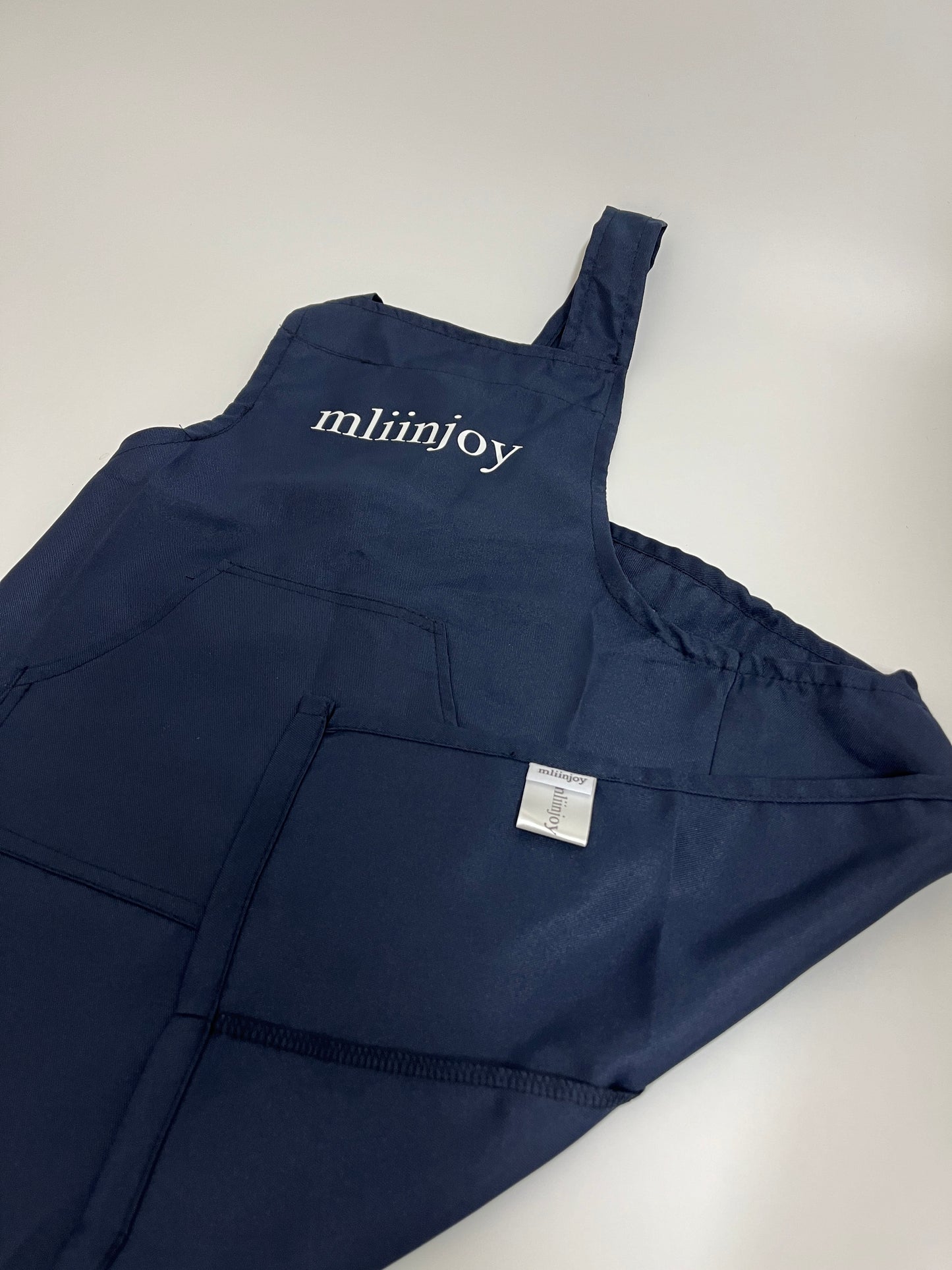 mliinjoy Classic Kitchen Apron with Front Pocket – Adjustable Cooking and Craft Apron (Navy Blue)