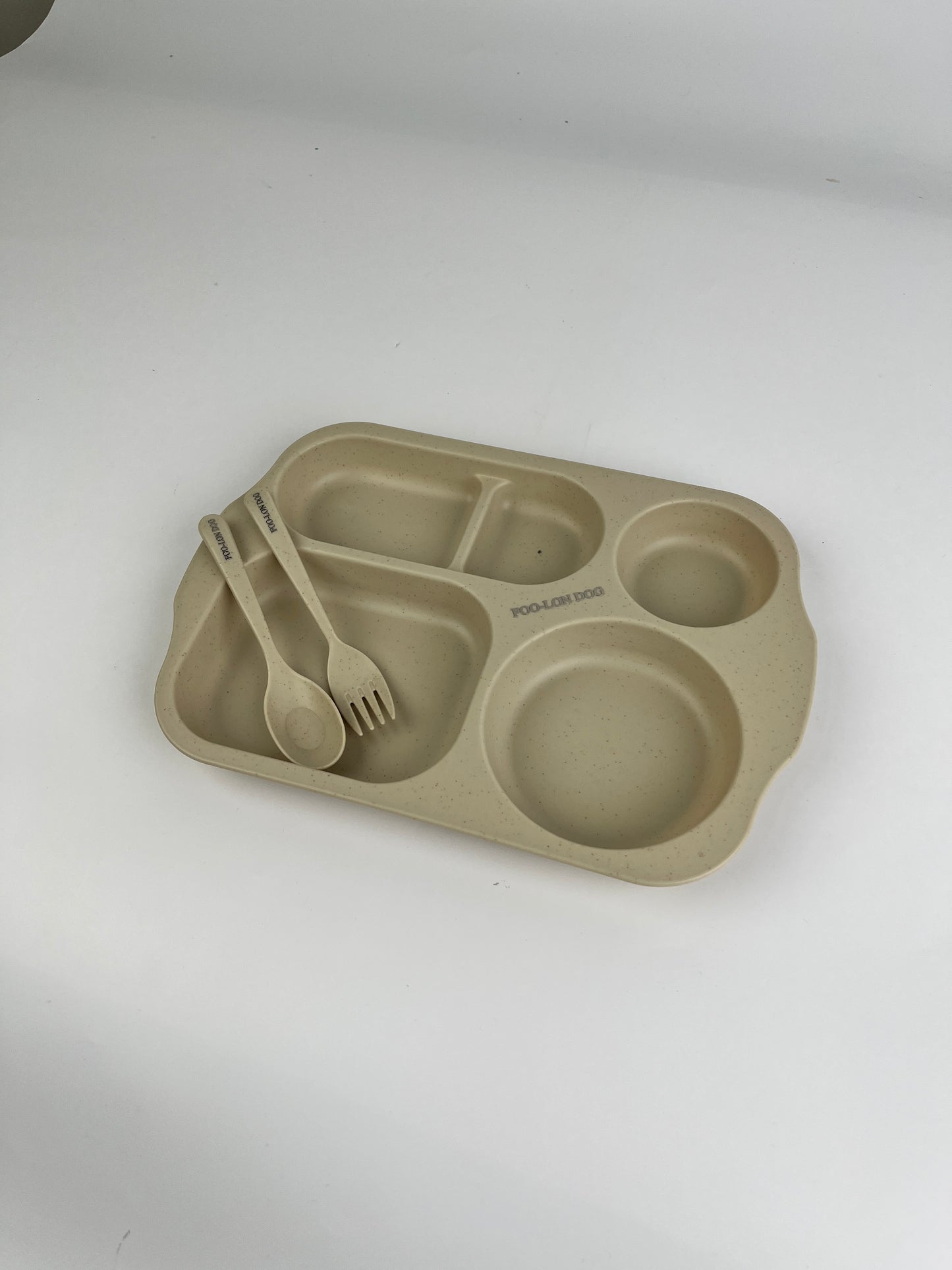 FOO-LON DOG Eco-Friendly Dishware Set – 3-Piece Compartment Plate with Spoon & Fork for Kids and Family Use