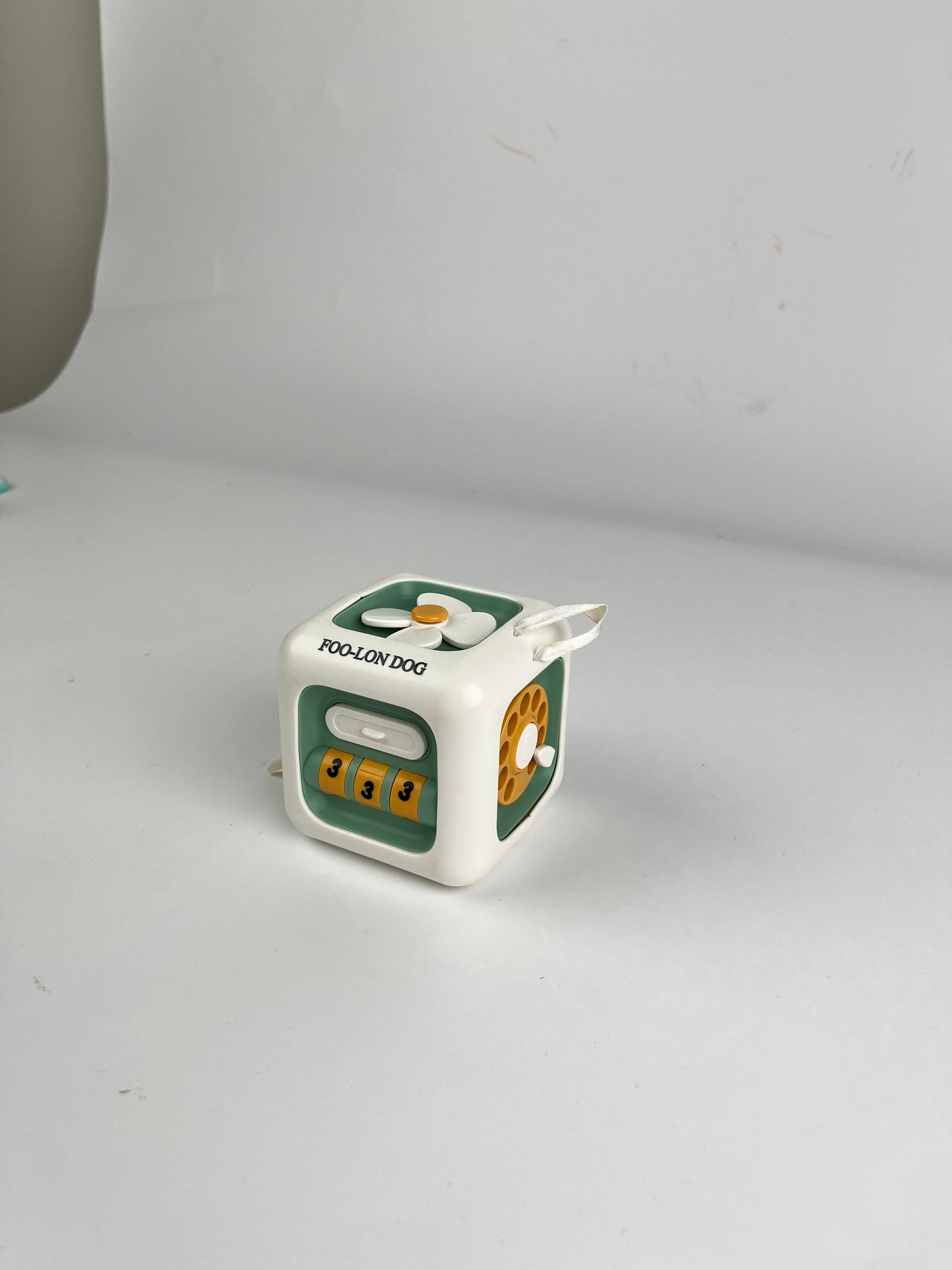 FOO-LON DOG Fidget Cube Toy – Multifunctional Stress Relief Plastic Toy for Kids & Adults