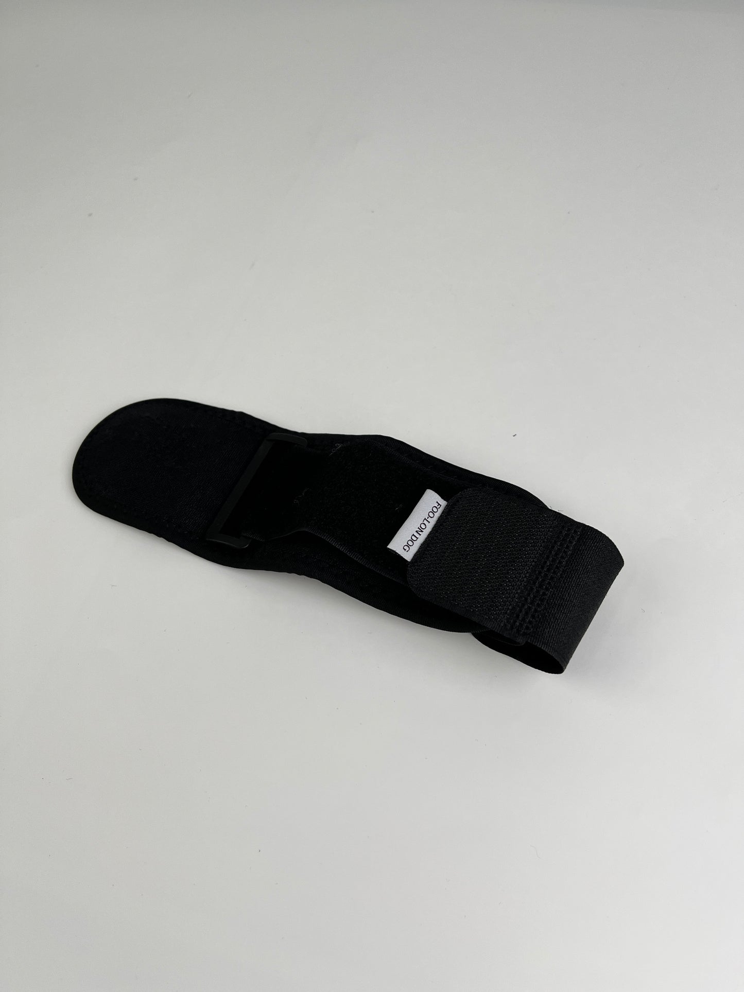 FOO-LON DOG Adjustable Sports Wristband – Breathable Support Wrap for Fitness & Everyday Wear