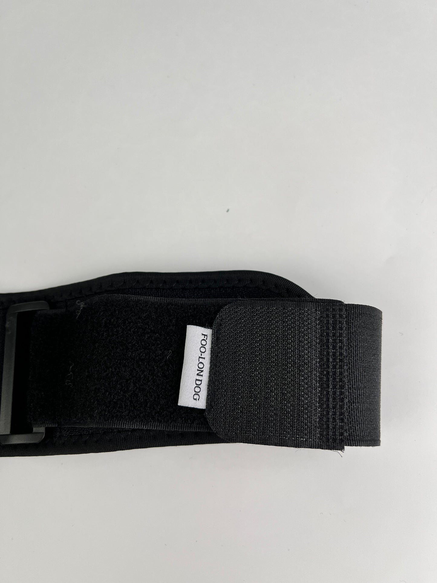 FOO-LON DOG Adjustable Sports Wristband – Breathable Support Wrap for Fitness & Everyday Wear