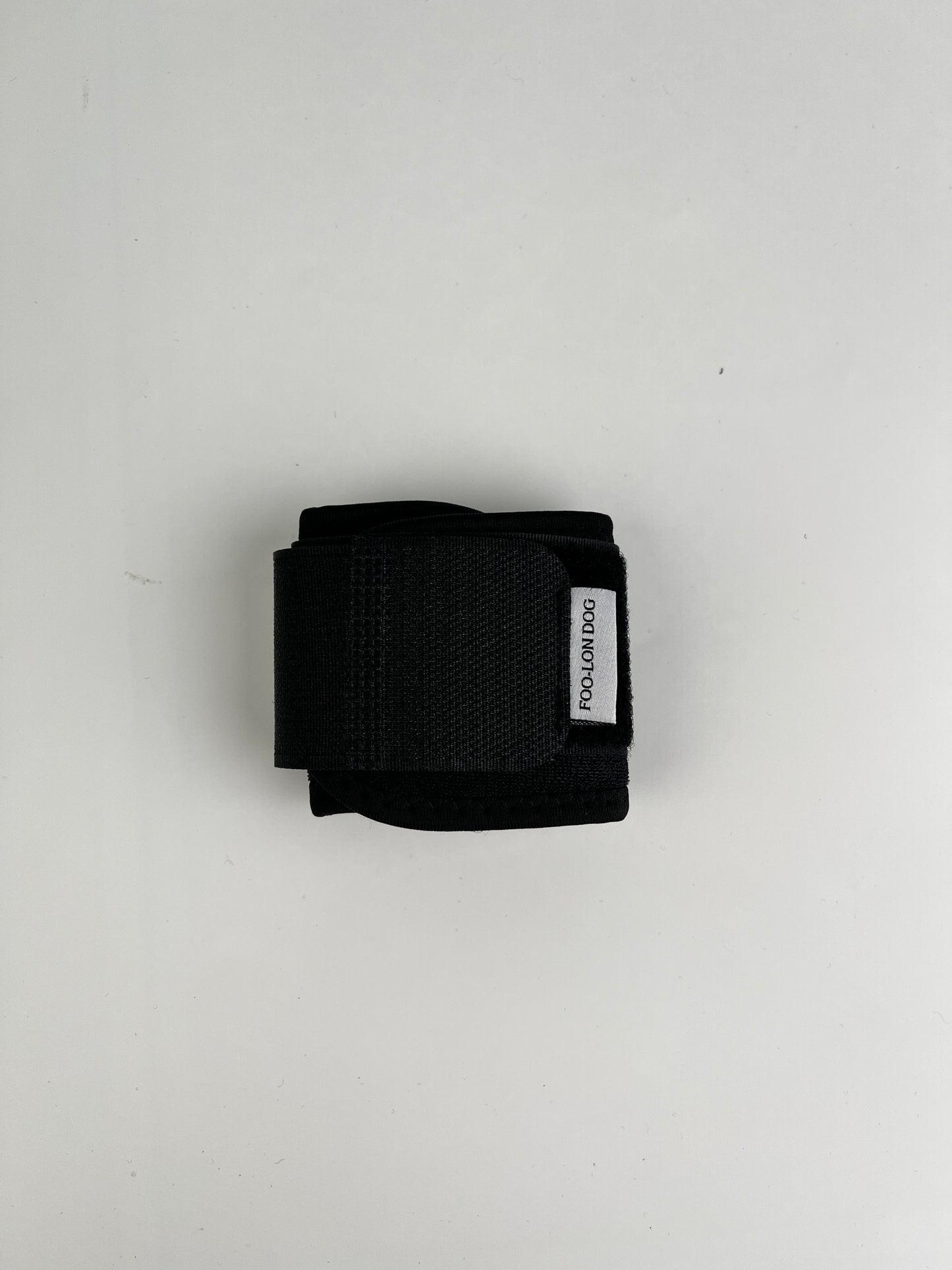 FOO-LON DOG Adjustable Sports Wristband – Breathable Support Wrap for Fitness & Everyday Wear