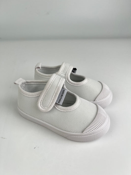 FOO-LON DOG Kids Canvas Shoes – Lightweight Breathable Sneakers with Hook-and-Loop Strap